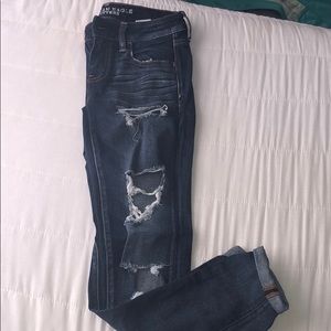 Distressed skinny jeans